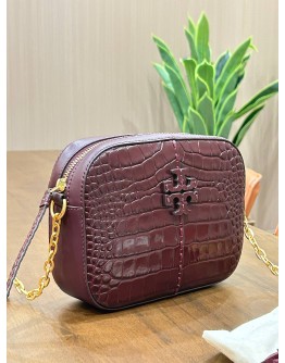 TORY BURCH MCGRAW CAMERA BAG IN BURGUNDY CROC EMBOSSED LEATHER & GOLD HARDWARE