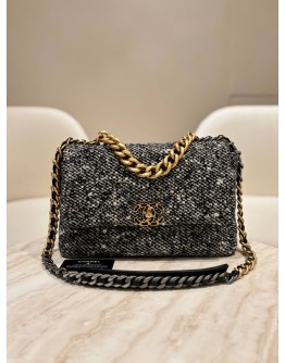 CHANEL 19 FLAP BAG IN OREO BLACK & WHITE TWEED