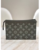 LOUIS VUITTON GASTON WEARABLE WALLET IN GREEN
