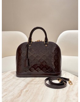  LOUIS VUITTON ALMA PM IN AMARANTE MONOGRAM VERNIS LEATHER