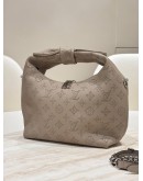 LOUIS VUITTON BELLA TOTE SHOULDER BAG IN MAHINA LEATHER