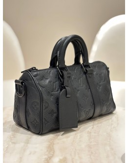 LOUIS VUITTON KEEPALL BANDOULIÈRE 25 IN BLACK MONOGRAM TAURILLON LEATHER