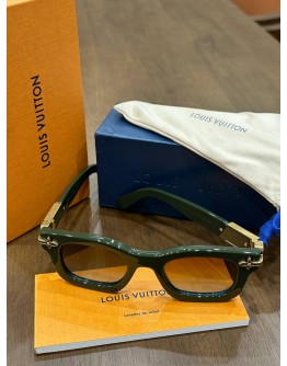 LOUIS VUITTON Z2556U LV ARABESQUE SUNGLASS IN DARK ACETATE FRAME EMBELLISHED WITH ORNATE AGED PATINA HARDWARE 