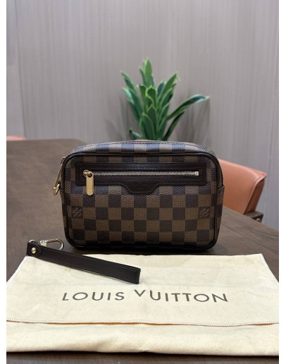LOUIS VUITTON POCHETTE MACAO CLUTCH IN DAMIER EBENE CANVAS 