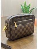 LOUIS VUITTON POCHETTE MACAO CLUTCH IN DAMIER EBENE CANVAS 