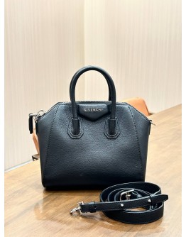 GIVENCHY SMALL BLACK ANTIGONA HANDBAG WITH STRAP 