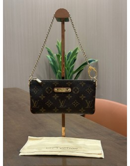LOUIS VUITTON POCHETTE MILLA MM IN MONOGRAM CANVAS & GOLD HARDWARE