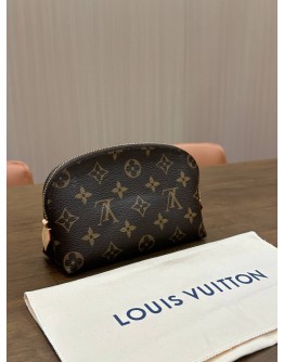 LOUIS VUITTON PM COSMETIC POUCH IN MONOGRAM CANVAS 