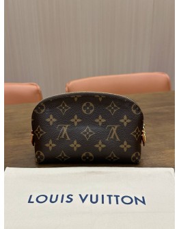 LOUIS VUITTON PM COSMETIC POUCH IN MONOGRAM CANVAS 