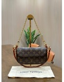 LOUIS VUITTON IVY WOC IN MONOGRAM CANVAS 