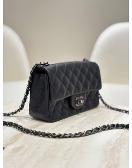  CHANEL MINI CLASSIC FLAP BAG IN BLACK CAVIAR LEATHER