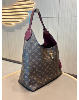LOUIS VUITTON FLOWER HOBO IN MONOGRAM CANVAS
