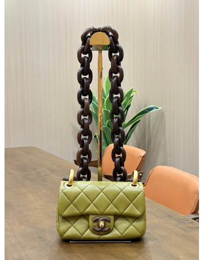 CHANEL MINI SINGLE FLAP BAG MÉTIERS D’ART COLLECTION IN OLIVE GREEN LAMBSKIN LEATHER WITH CHUCKY WENGE WOOD CHAIN 