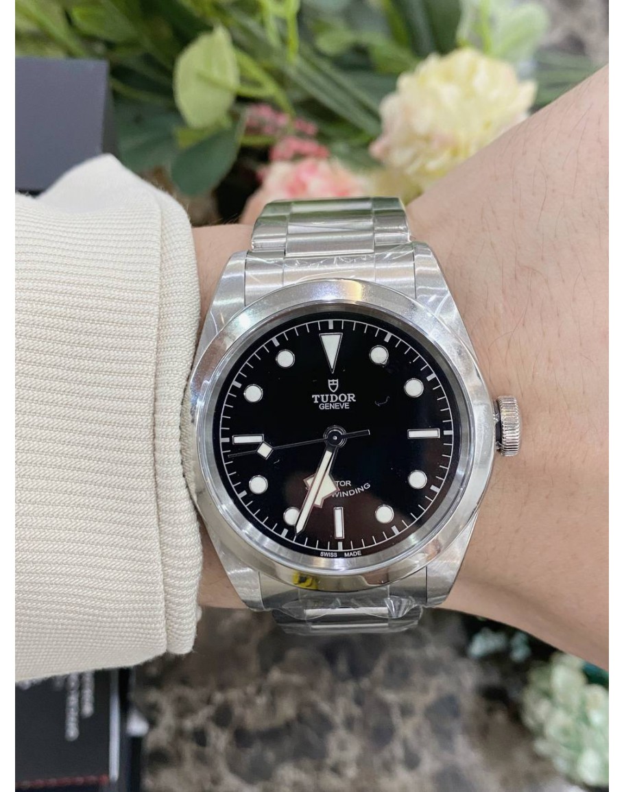 SOLD TUDOR BLACK BAY HERITAGE REF 79540 41MM AUTOMATIC UNISEX