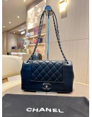 CHANEL MADEMOISELLE SEASONAL SHOULDER BAG IN BLACK QUILTED CALFSKIN LEATHER WITH SILVER HARDWARE