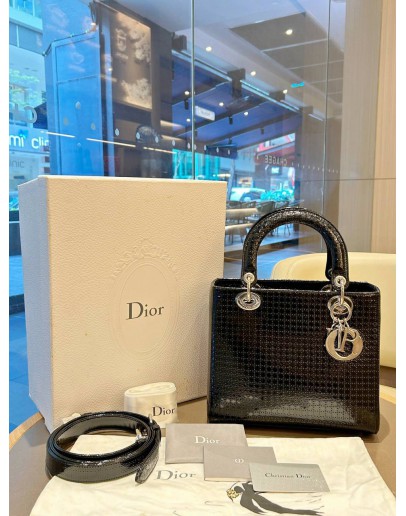 CHRISTIAN DIOR MEDIUM LADY DIOR SATCHEL IN BLACK METALLIC PATENT MICROCANNAGE LEATHER WITH SILVER HARDWARE