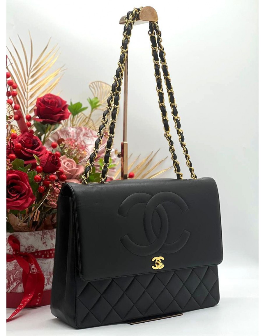 CHANEL BLACK QUILTED LAMBSKIN VINTAGE JUMBO XL CC FLAP BAG