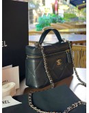 CHANEL VANITY CASE IN BLACK CAVIAR LEATHER