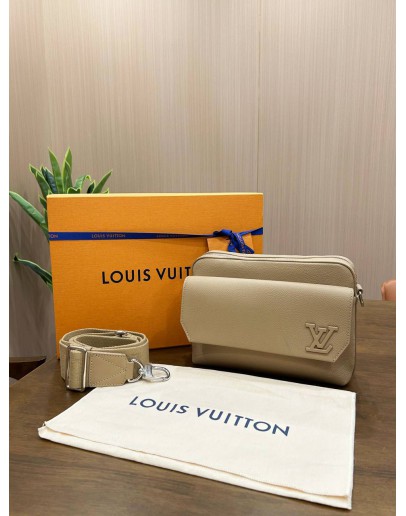 LOUIS VUITTON AEROGRAM FASTLINE MESSENGER BAG     