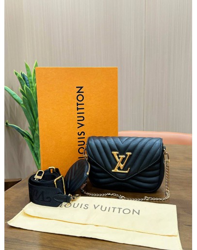 LOUIS VUITTON NEW WAVE MULTI POCHETTE BAG     