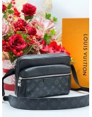 LOUIS VUITTON OUTDOOR MESSENGER CROSSBODY BAG 