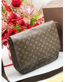 LOUIS VUITTON MM BOBOURG SHOULDER BAG