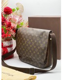 LOUIS VUITTON MM BOBOURG SHOULDER BAG