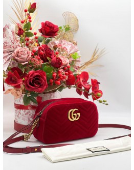 GUCCI GG MARMONT SMALL CAMERA CHAIN BAG WITH RED VELVET LEATHER 