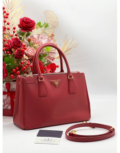 PRADA GALLERIA SAFFIANO VERNIC LEATHER BAG IN RED