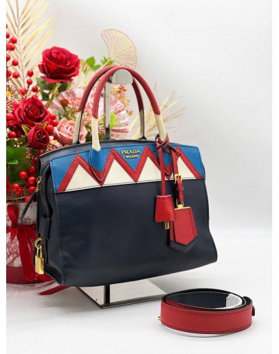 PRADA RESORT 2017 BAG COLLECTION MEDIUM ESPLANADE SAFFIANO LEATHER HANDLE TOTE HANDBAG IN BALTIC BLUE AND RED 