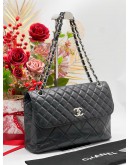 CHANEL BLACK QUILTED CALFSKIN LEATHER IN THE BUSINESS FLAP SHW 