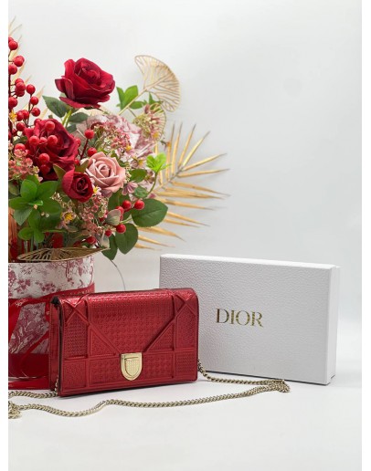 CHRISTIAN DIOR DIORAMA WOC WALLET ON CHAIN IN HOT RED METALLIC CANNAGE LEATHER 