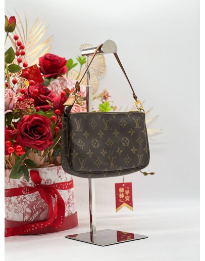 LOUIS VUITTON MONOGRAM CANVAS POCHETTE ACCESSORIES CLUTCH BAG