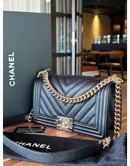 CHANEL MEDIUM CHEVRON BOY IN BLACK CAVIAR LEATHER WITH LIGHT GOLD HARDWARE  