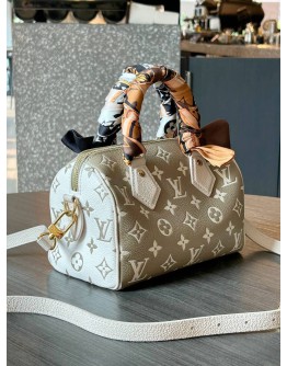 LOUIS VUITTON SPEEDY BANDOULIERE 20 IN KHAKI / MATCHA GREEN EMPREINTE MONOGRAM LEATHER