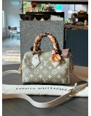 LOUIS VUITTON SPEEDY BANDOULIERE 20 IN KHAKI / MATCHA GREEN EMPREINTE MONOGRAM LEATHER