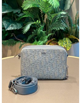 CHRISTIAN DIOR ZIPPED POUCH WITH STRAP IN GREY DIOR OBLIQUE JACQUARD CANVAS