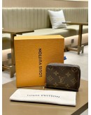 LOUIS VUITTON ZIPPY COIN PURSE