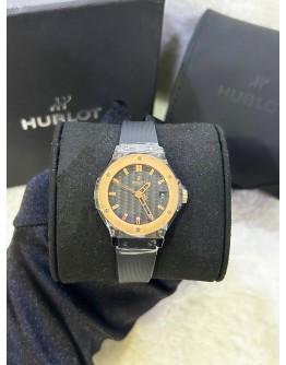 HUBLOT CLASSIC FUSION LADY 18K 750 ROSE GOLD CERAMIC 33MM QUARTZ WATCH
