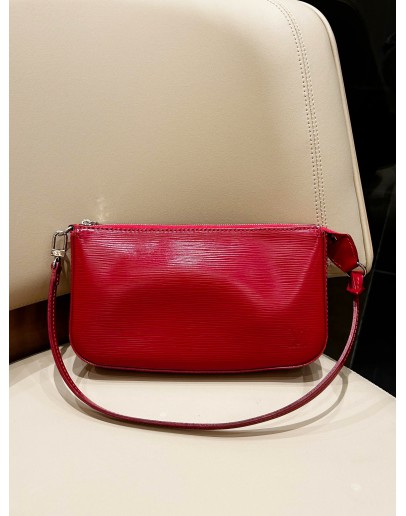 LOUIS VUITTON POCHETTE BAG 