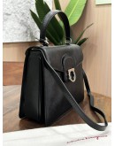 SALVATORE FERRAGAMO GANCINI SCHWARZ TOP HANDLE HANDBAG WITH STRAP