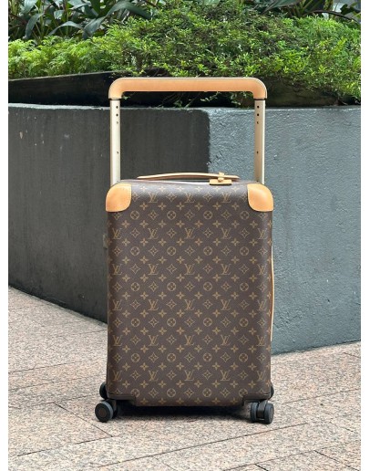 LOUIS VUITTON HORIZON 50
