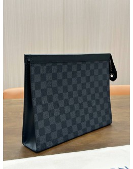 LOUIS VUITTON POCHETTE VOYAGE MM IN DAMIER GRAPHITE CANVAS 