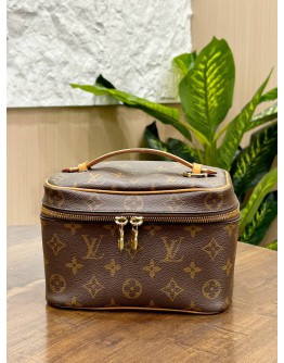 LOUIS VUITTON VANITY IN MONOGRAM CANVAS & GOLD HARDWARE