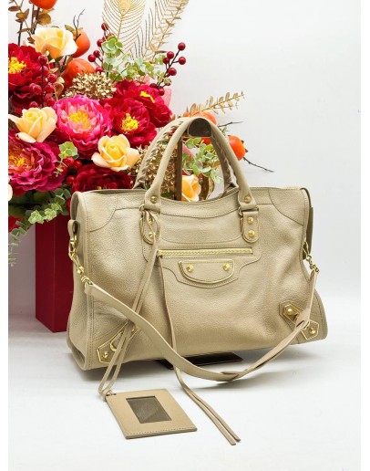 BALENCIAGA GIANT CITY TOP HANDLE & SHOULDER BAG IN BEIGE GRAINED CALFSKIN LEATHER