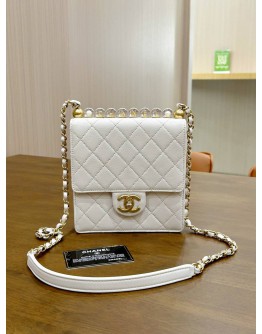 CHANEL TOP PEARL VERTICAL CHAIN BAG