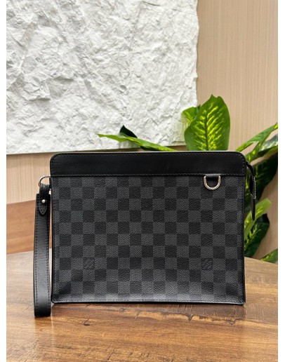 LOUIS VUITTON POCHETTE KASAI IN DAMIER GRAPHITE