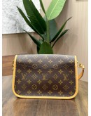 LOUIS VUITTON DIANE IN MONOGRAM CANVAS & LEATHER WITH FUCHSIA REMOVABLE STRAP