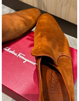 SALVATORE FERRAGAMO SUEDE LOAFERS 