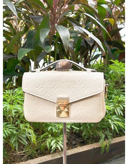 LV LOUIS VUITTON EAST WEST POCHETTE METIS CHAIN STRAP BAG IN WHITE EMPREINTE LEATHER